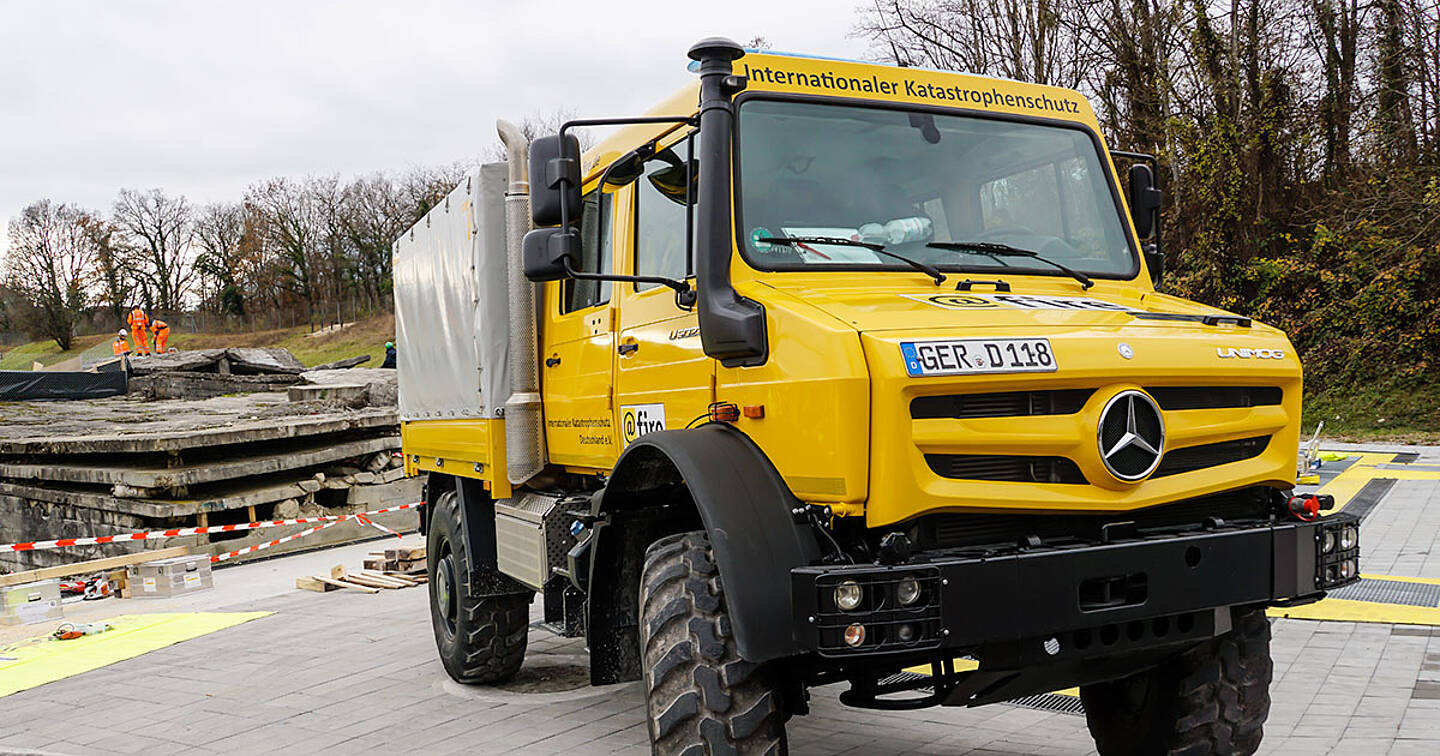 最終値下げ！新品　純正品　Mercedes-Benz UNIMOG U 5023 2025 Mercedes-Benz Unimog U 5023 - Demonstrating Unrivaled Off