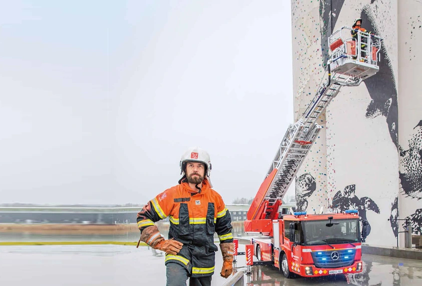 Feuerwehrmann Jens Fredskild (Foto) und sein Kollege Karsten Højland testen den Econic.