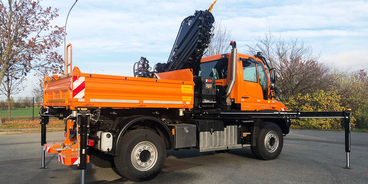 New Unimog U 527 for Magdeburg civil engineering department replaces  several old vehicles at once.
